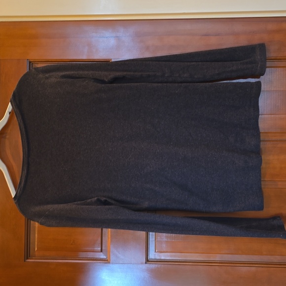 Caslon Charcoal Long Sleeve Tee, %100 Cotton Size S - Picture 5 of 6